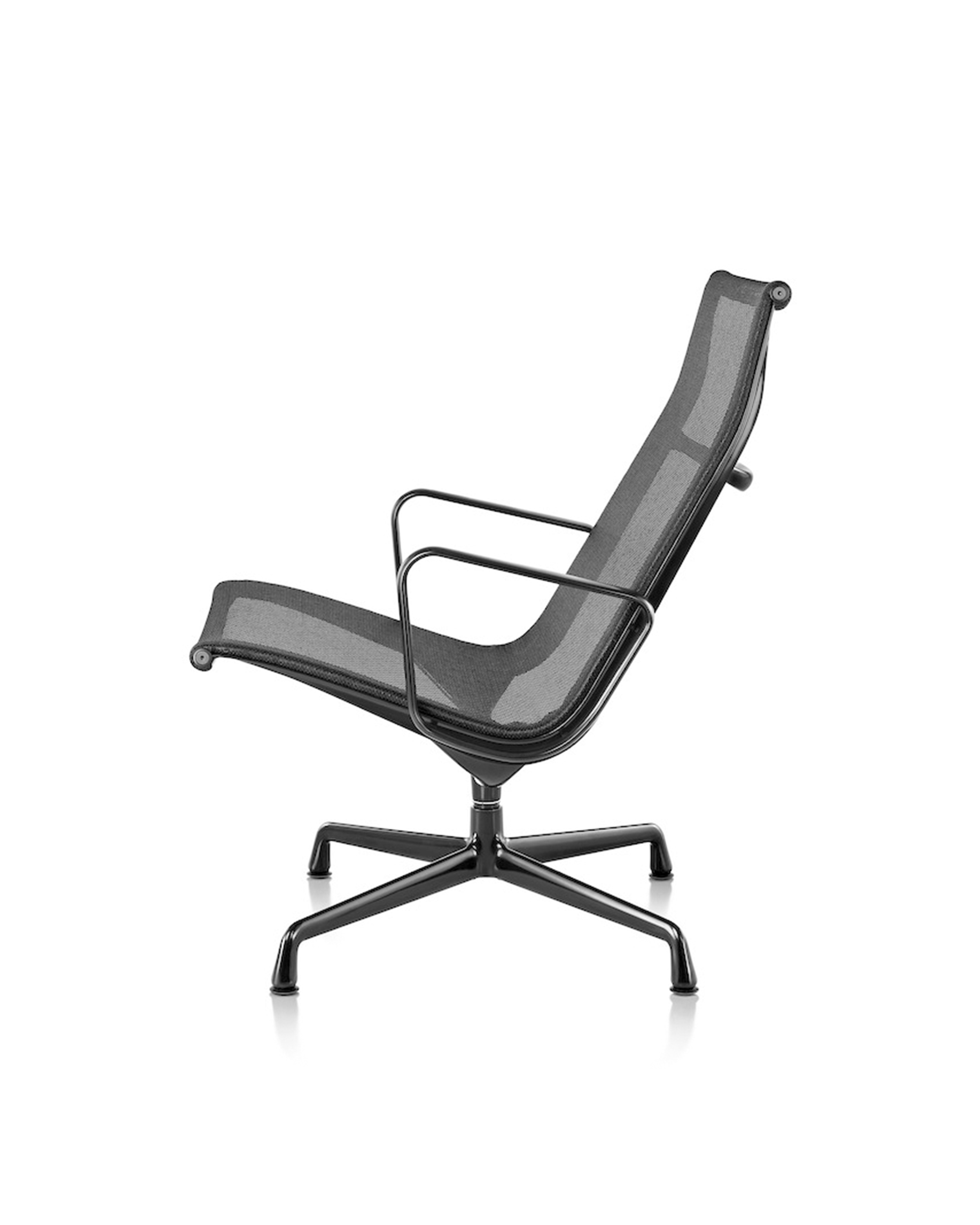 华体会体育官方在线官网 - 坐具|躺椅|办公家具|华体会体育官方在线官网家具|伊姆斯户外躺椅